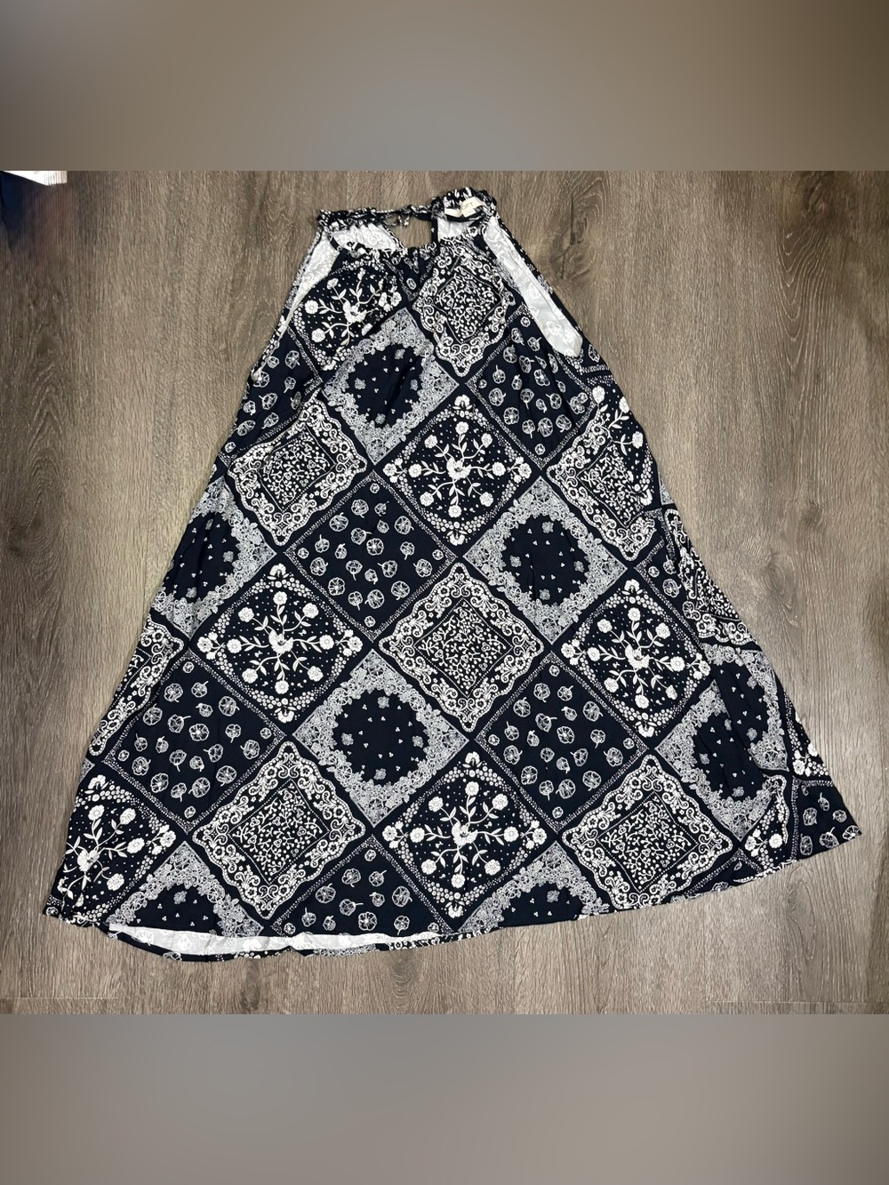Loft Sleeveless Sundress Med Navy Bandana Print Racer Neck Pockets Keyhole Back - Picture 2 of 11